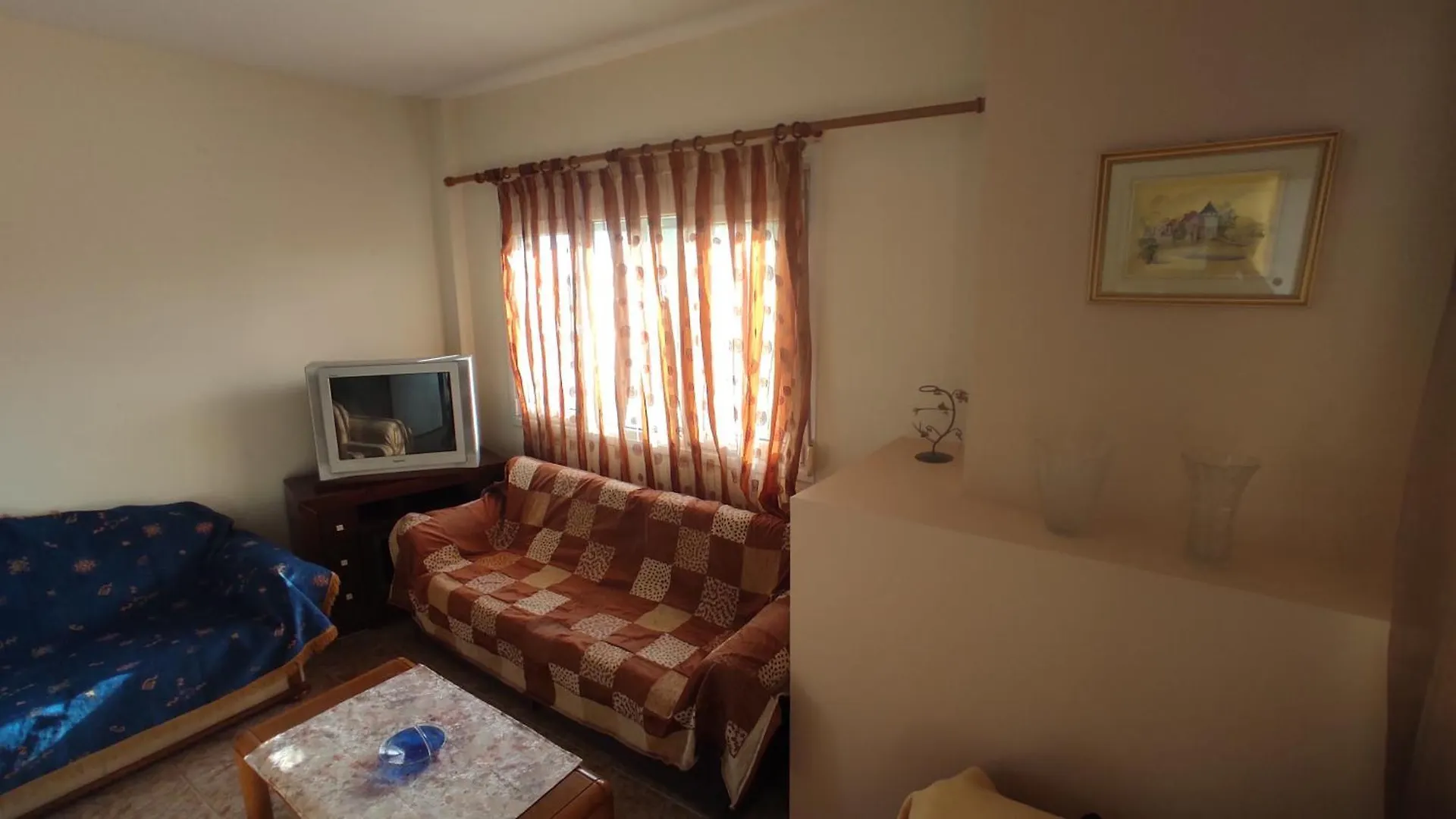 Polis Houses Nea Iraklia 0*,